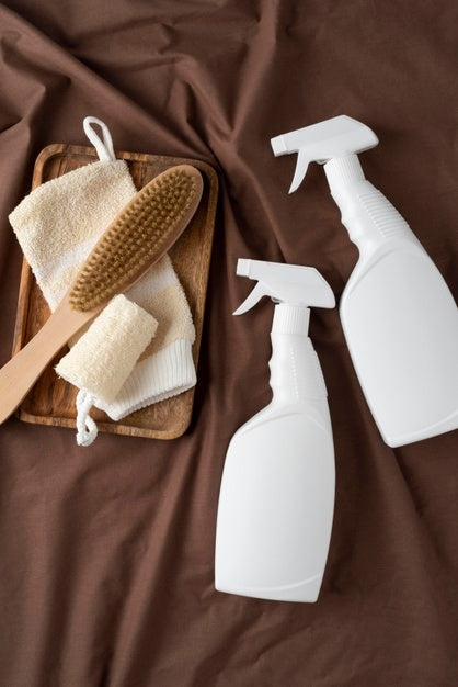 Mock-Up Of Cosmetic Spray Bottle Psd