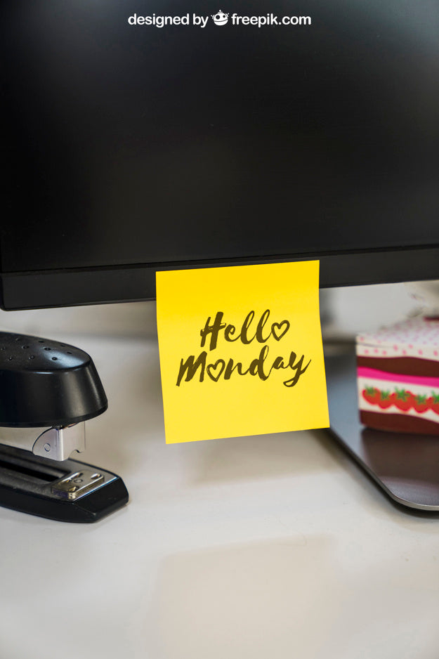 Mockup Of Adhesive Note On Monitor Psd