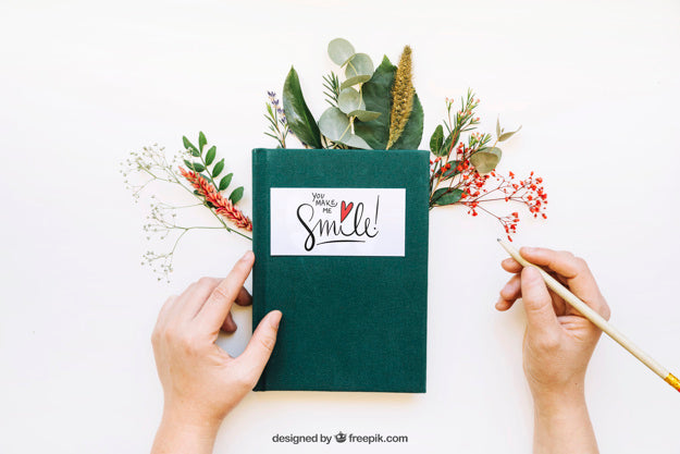 Mockup Of Book And Hands Psd