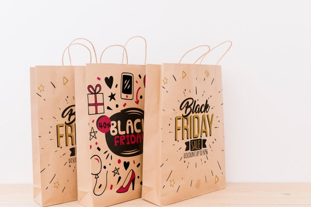 Mockup Of Various Shopping Bags For Black Friday Psd