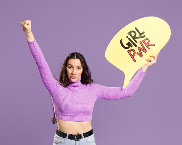 Model Holding Speech Bubble Mock-Up Psd