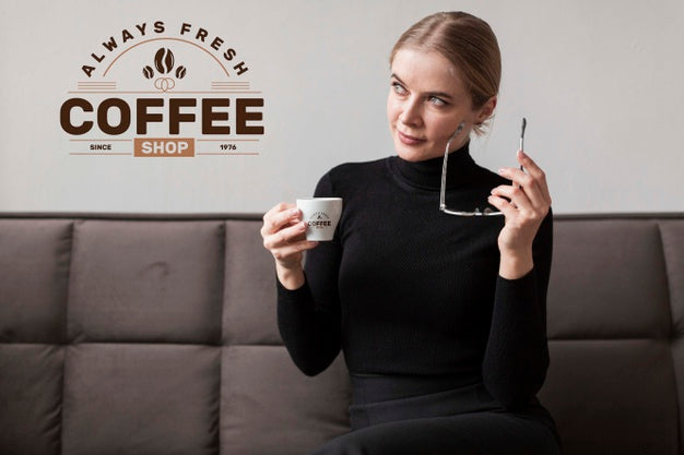 Modern Woman Concept Mock-Up Psd