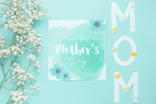 Mothers Day Card Mockup With Flowers Psd