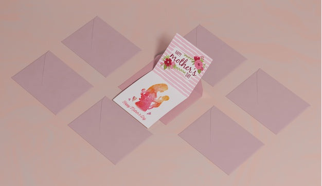 Mothers Day Greeting Card On Table Psd