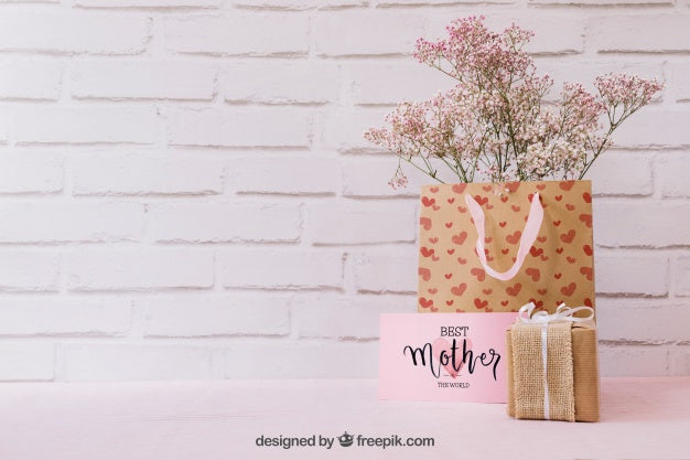 Mothers Day Mockup With Presents And Copyspace Psd