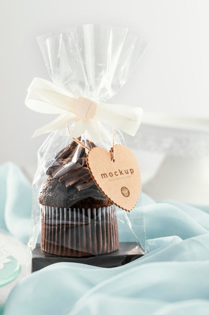 Muffin In Transparent Packaging Psd