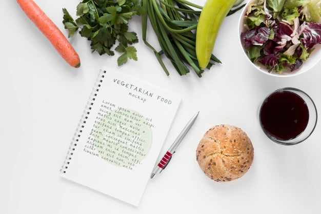 Notebook Mock-Up With Vegetarian Food Psd