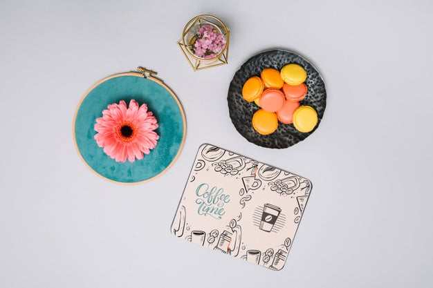 Notebook Mockup With Spring Concept Psd