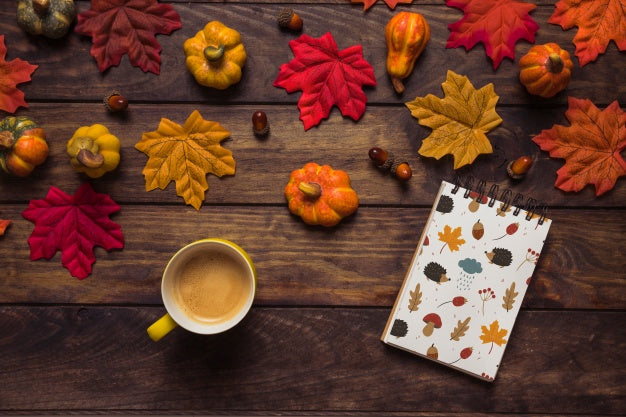Notepad Mockup With Autumn Concept Psd