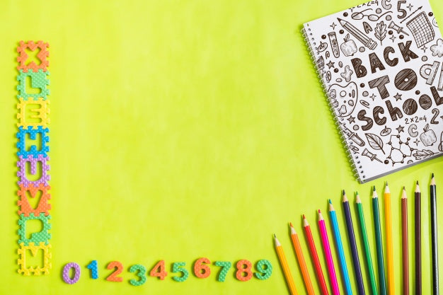 Notepad Mockup With Back To School Concept Psd