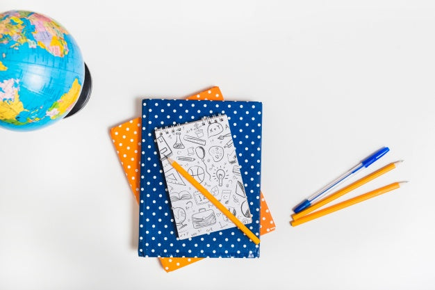 Notepad Mockup With Back To School Concept Psd