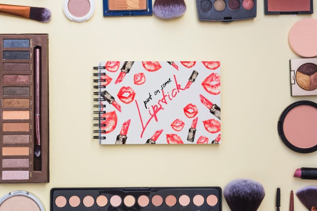 Notepad Mockup With Beauty Concept Psd