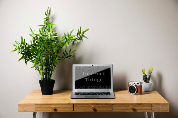 Office Concept With Laptop Psd