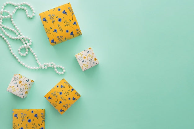 Packaging Mockup With Jewelry Concept And Copyspace Psd