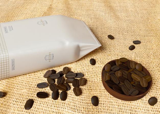 Paper Bag With Coffee Beans Mockup Psd
