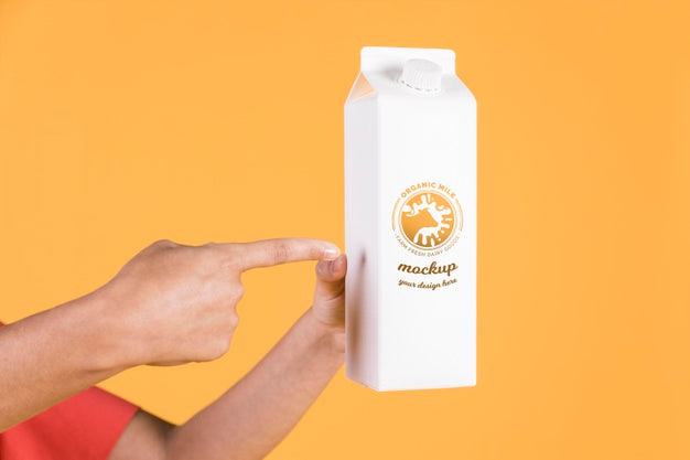 Paper Bottle Concept Mock-Up Psd