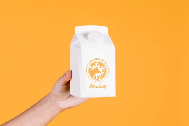 Paper Bottle Concept Mock-Up Psd