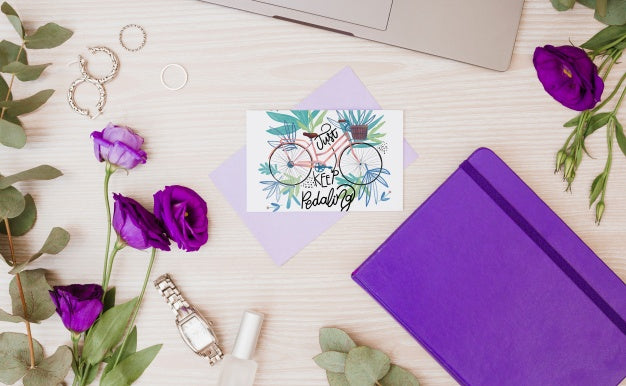 Paper Card Mockup With Floral Decoration Psd