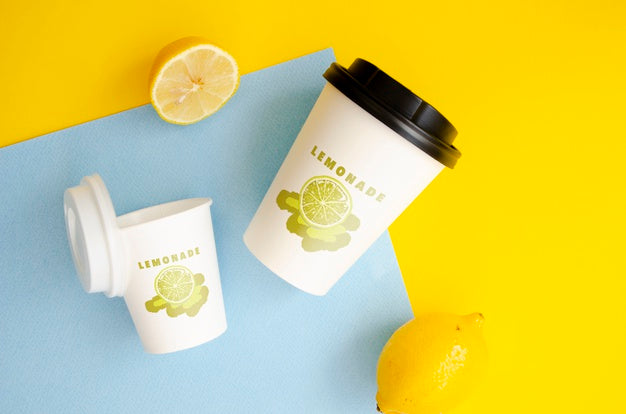 Paper Coffee Cups Mock-Up On Bicolor Background Psd