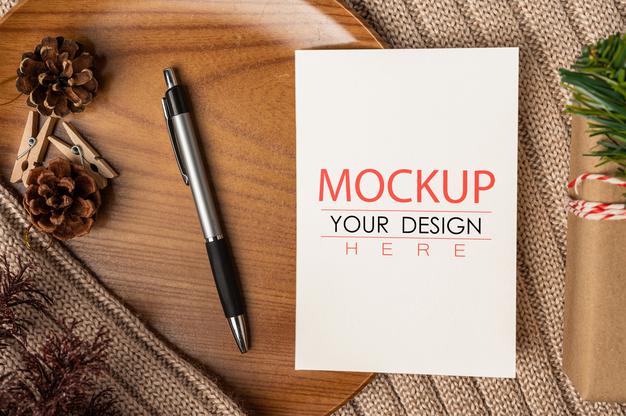 Paper Greeting Card Psd Mockup Psd