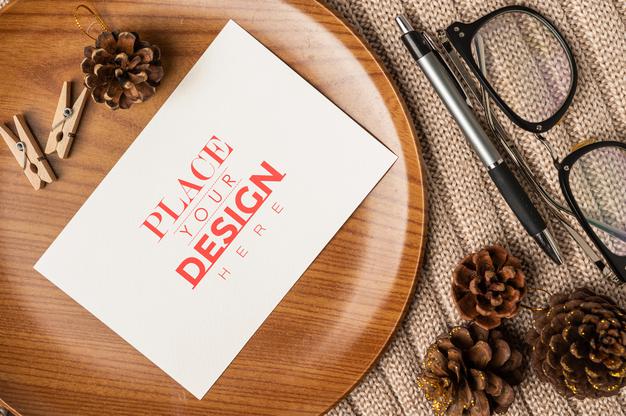 Paper Greeting Card Psd Mockup Psd