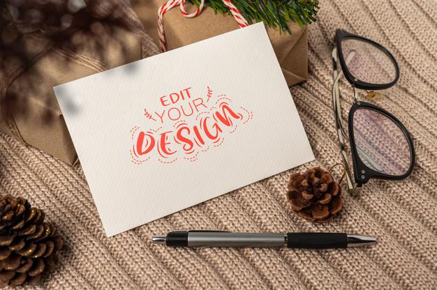 Paper Greeting Card Psd Mockup Psd