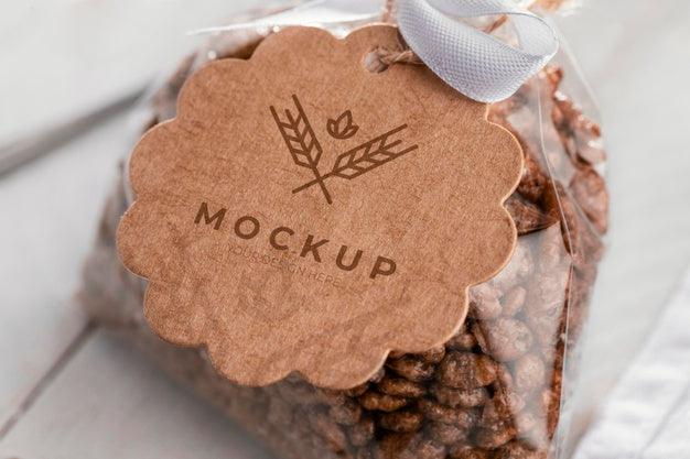 Pastry In Transparent Packaging Mockup Psd