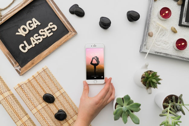 Peaceful Yoga Decoration With Smartphone Psd