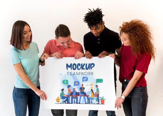 People Looking At Teamwork Mock-Up Psd