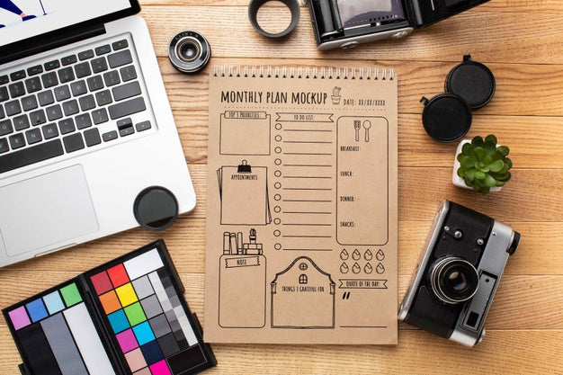 Photographer Workshop With Notebook Mock-Up Psd