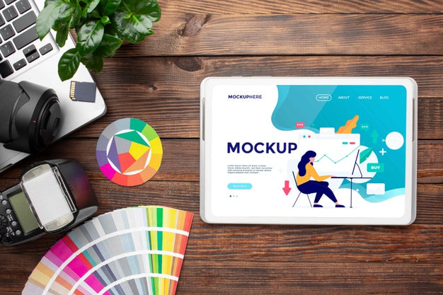 Photographer Workshop With Tablet Mock-Up Psd