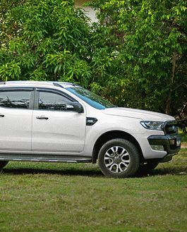 Pickup Truck – 2 Psd Mockups