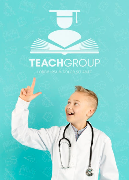 Portrait Of Happy Young Medic Psd