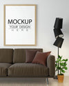 Poster Frame In Living Room Mockup Psd