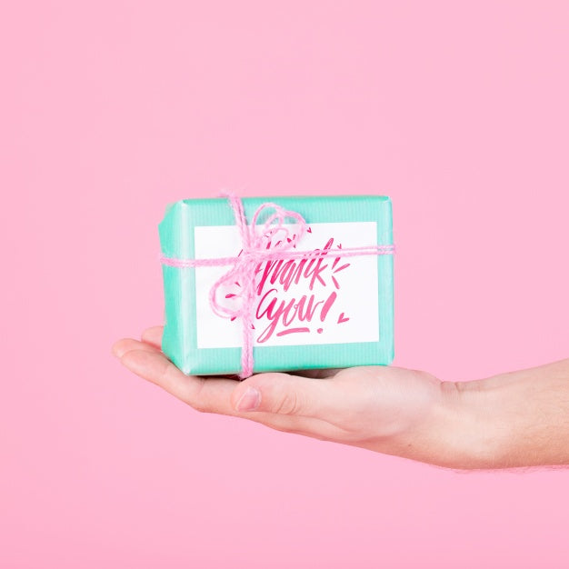 Present Box Mockup With Gifting Concept Psd