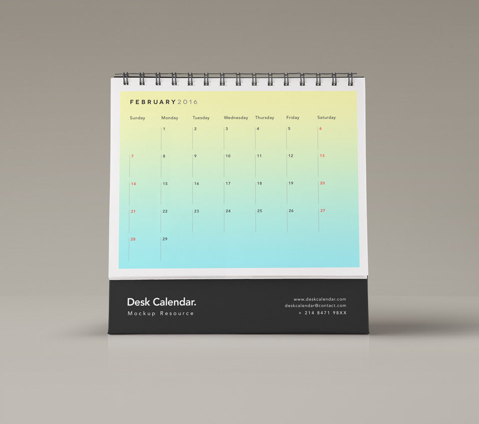 White Clean Calendar Mockup Mockup