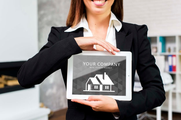 Real Estate Concept Mock-Up Psd