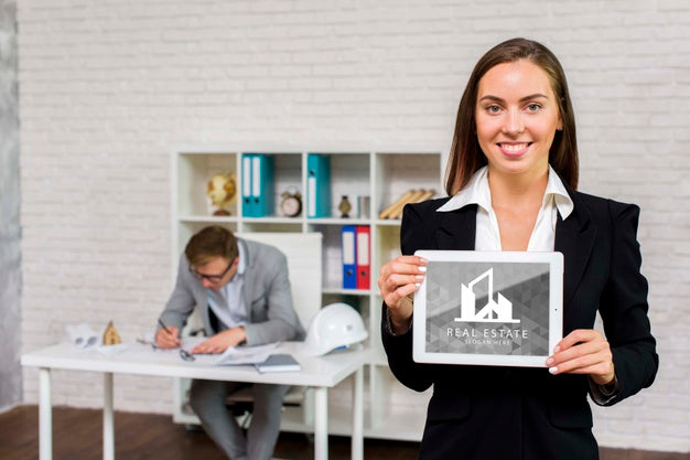 Real Estate Concept Mock-Up Psd