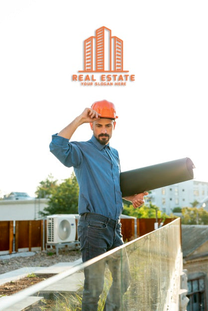 Real Estate Leader Looking At Camera Psd