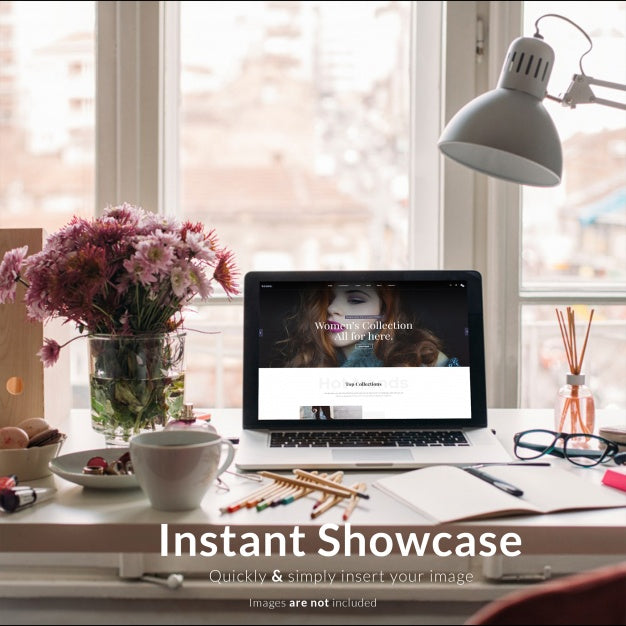 Realistic Screen Mock Up Psd