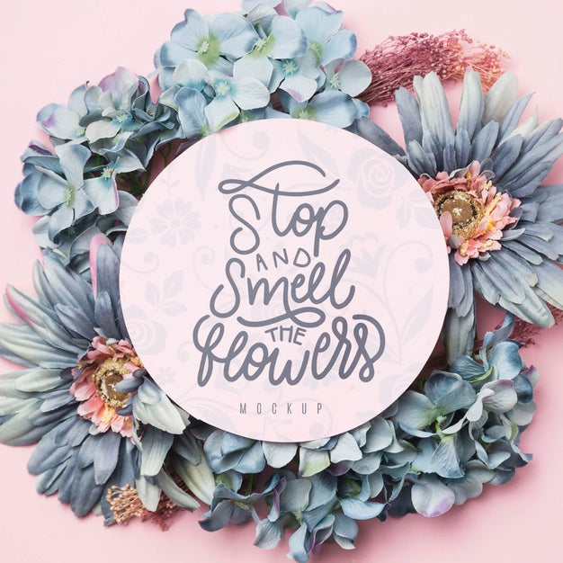 Retro Floral Frame With Message In Circle Mockup Psd