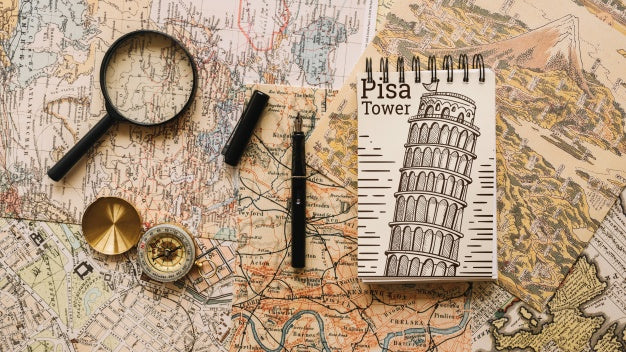 Retro Travel Concept Mockup With Notepad Psd