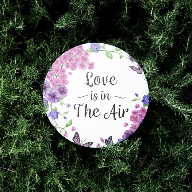 Round Paper Mockup On Leaves Background Psd