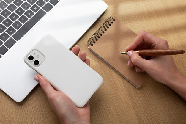 Screen And Cases Device Mockup Psd