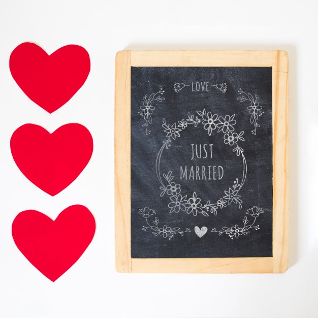 Slate Mockup For Valentine Psd
