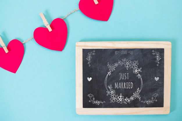 Slate Mockup For Valentine Psd