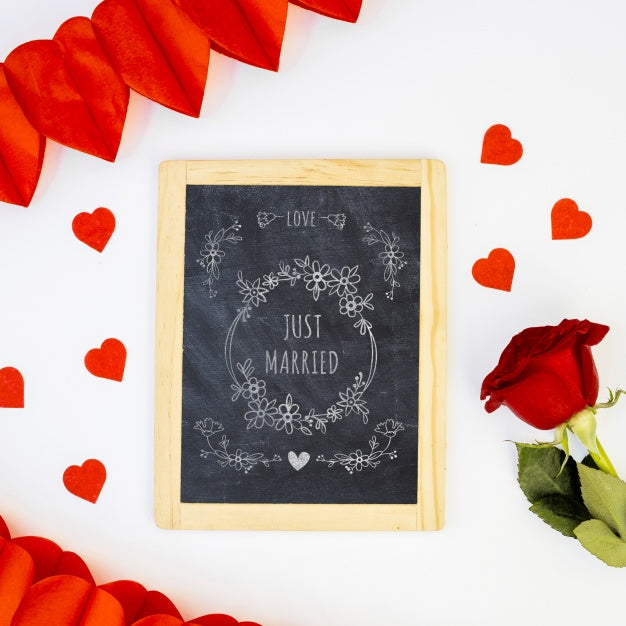 Slate Mockup For Valentine Psd