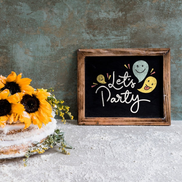Slate Mockup With Birthday Cake Psd