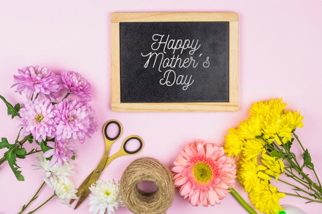 Slate Mockup With Mothers Day Concept Psd