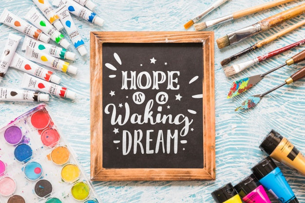 Slate Mockup With Paint Materials Psd